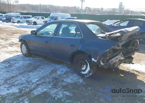 2000 Honda Accord 2.3 Lx z USA, uszkodzony, nr VIN 1HGCG6657YA009963